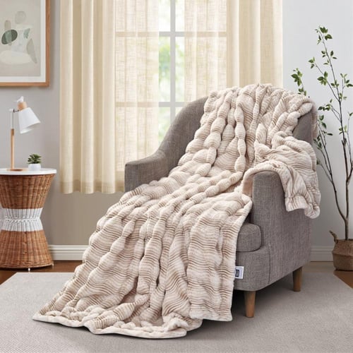 بطانية فرو مخطط من SFX