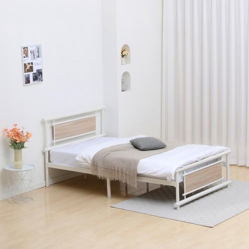 سرير مفرد معدني أبيض