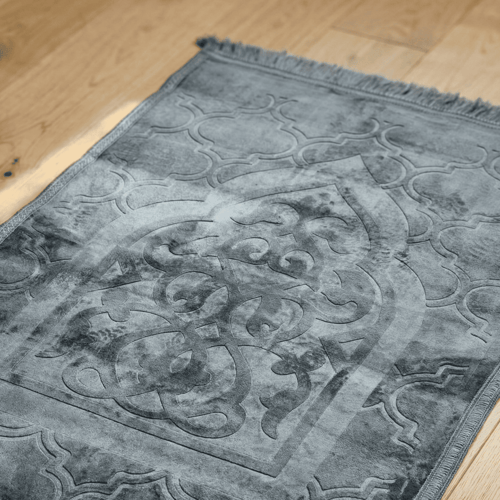 سجادة صلاة مخمل فاخر