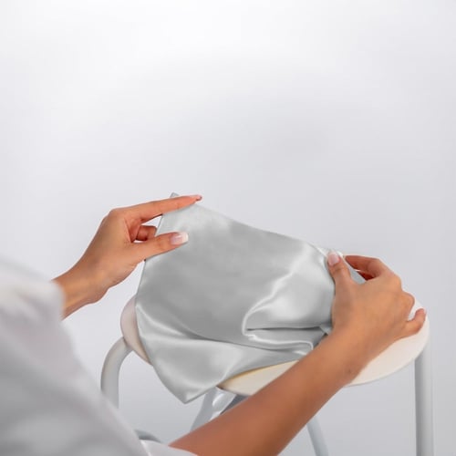 مجموعة حرير طبيعي لون فضي