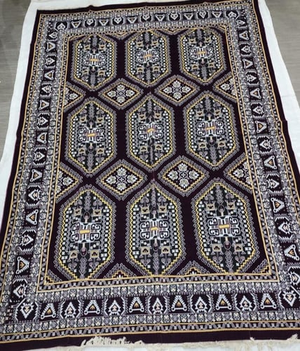 فرشة كبيرة للجلسات الخارجية