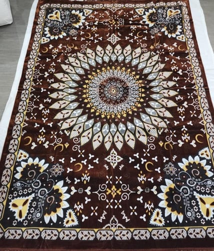 فرشة كبيرة للجلسات الخارجية