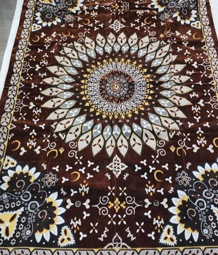 فرشة كبيرة للجلسات الخارجية