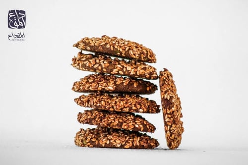 كوكيز السمح بالسمسم
