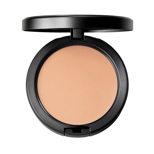 بودرة أساس ستوديو فيكس بلس الجديدة