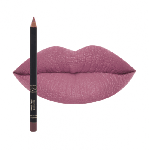 قلم محدد شفاه من نورة بو عوض