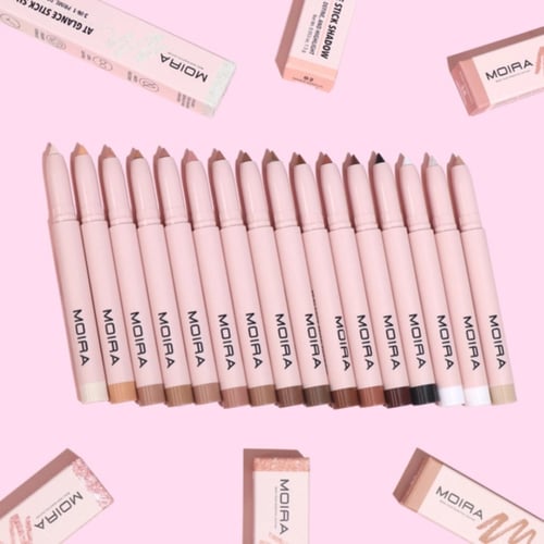 مويرا في لمحة ستيك شادو