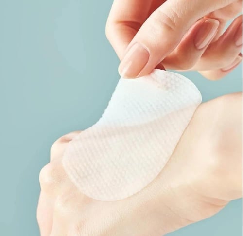 مسحات تونر مهدئة للبشرة المتهيجة والحساسة من توكوب...