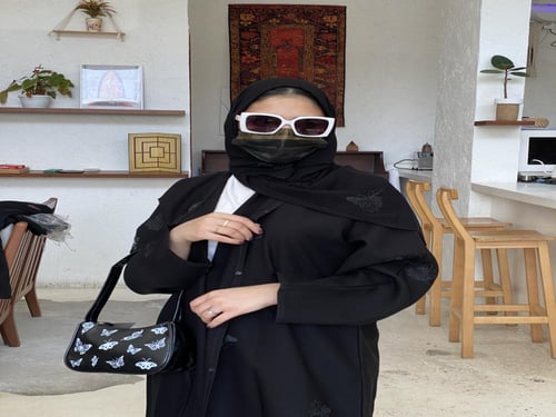 طرحة الفراشه بتطوير الفراشة لون اسود على كامل الطر...