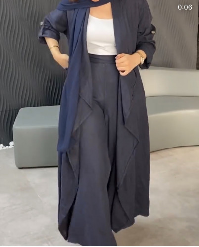 عباية لينن مع بنطلون لون كحلي