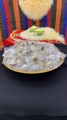 1 كيلو تشكيلة مكس شعبي مذاق فاخر تمور محشيه بتغليف...