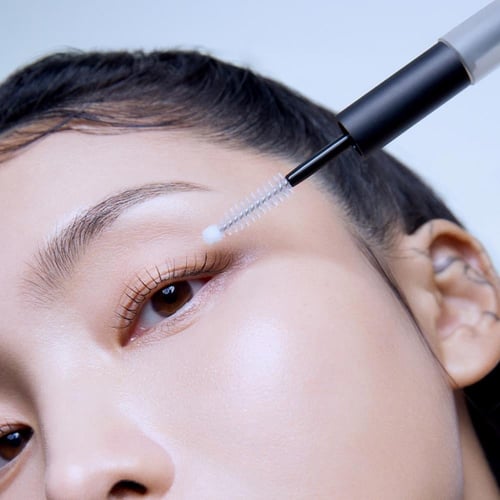 سيروم مبتكر لتعزيز نمو وتقوية وتكثيف الرموش-ريفيلد