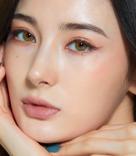 عدسات أوشن فلفت قرين يومية 10 عدسات-Light Spring أ...