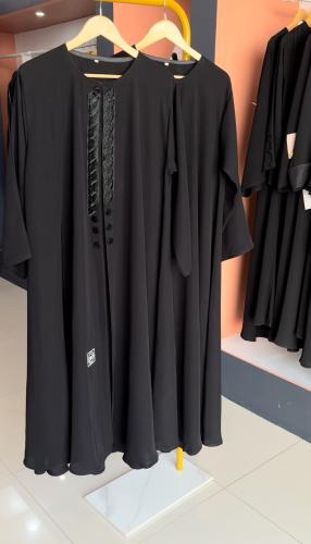 كريستال اسود من الخلف كسره