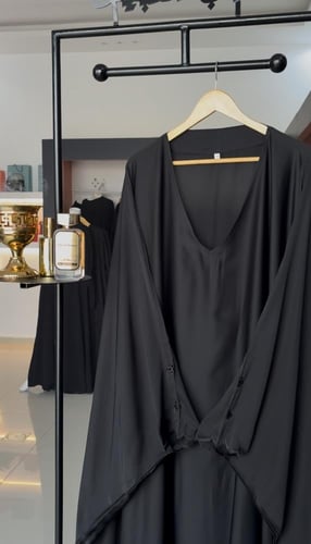 عبايه راس مخرمه