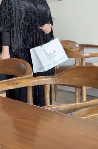 عبايه الهبه + طرحه مجانآ