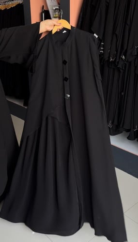 عبايه اللؤلؤه + طرحه مجانآ