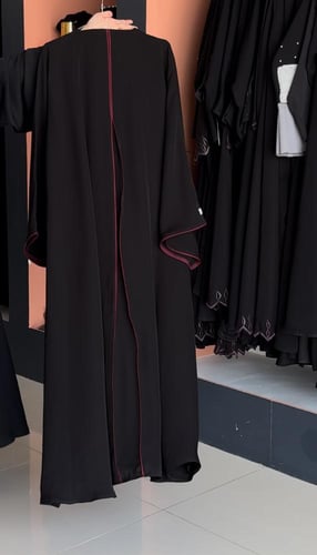 عبايه ورده + طرحه مجانآ