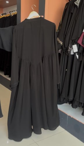 عبايه نهر + طرحه مجانآ