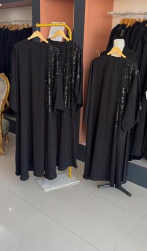 عبايه ترتر اسود