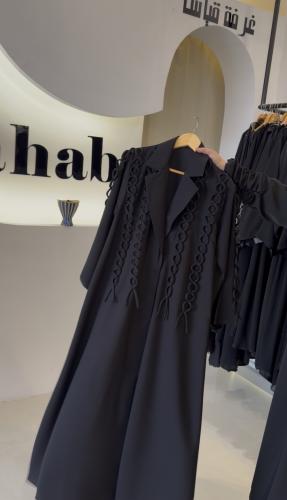 عبايه عزيزه