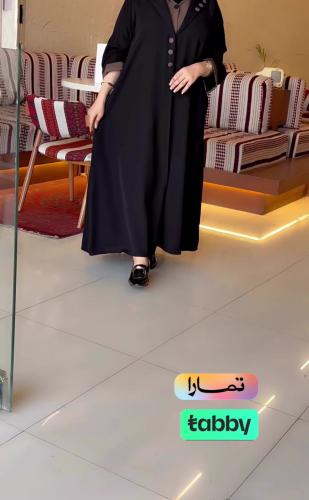 تصميم كويتي بقميص بني