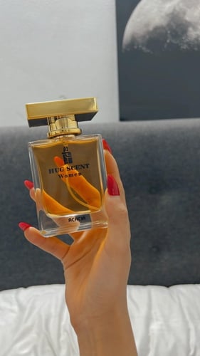 عطر هوج سنت الذهبي للنساء 100مل