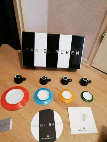 بكج اسبريسو illy 2012 تصميم دانيال فان بورين