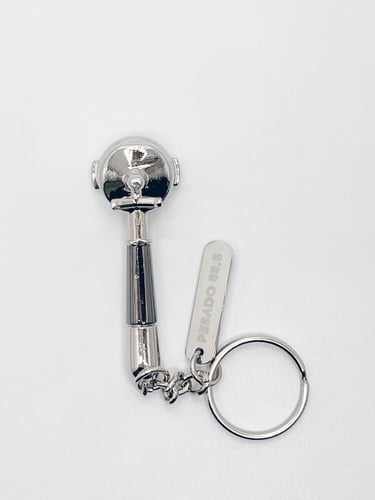 ميدالية مفاتيح من بيسادو