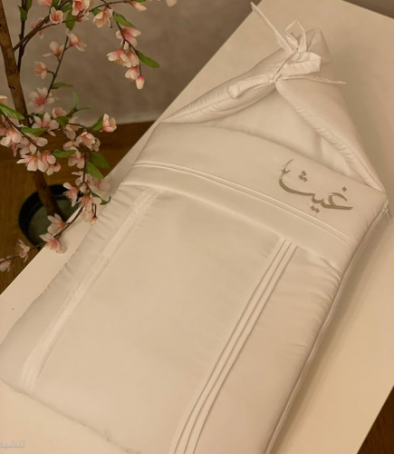 مدس أبيض راقي