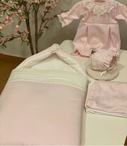 طقم مواليد وردي 4 قطع