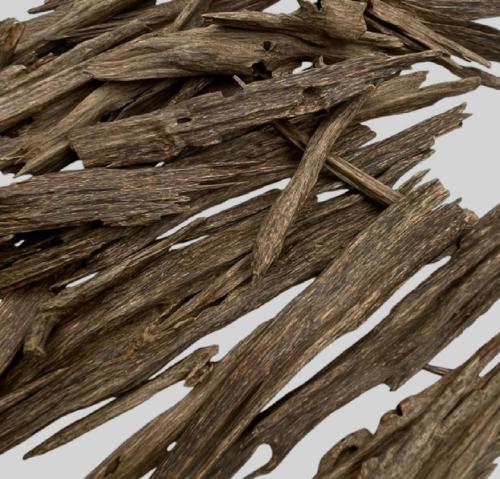 عود هندي طبيعي سيوفي سوبر