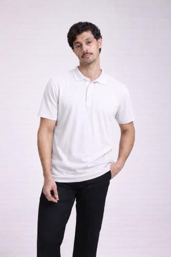 تشيرت بولو ابيض