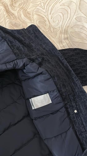 جاكيت ديور (تسليم فوري )