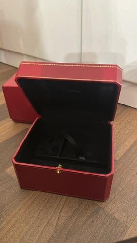 ساعة "سانتوس دو كارتييه"