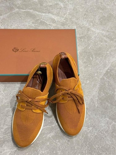 حذاء لوربيانا