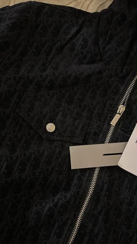 جاكيت ديور (تسليم فوري )