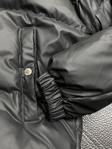 جاكيت برادا