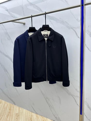 جاكيت لوربيانا