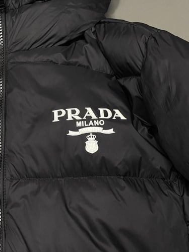 جاكيت برادا