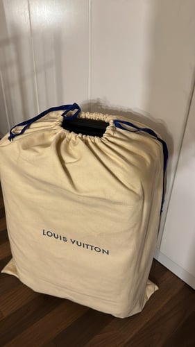 شنطه سفر لويس