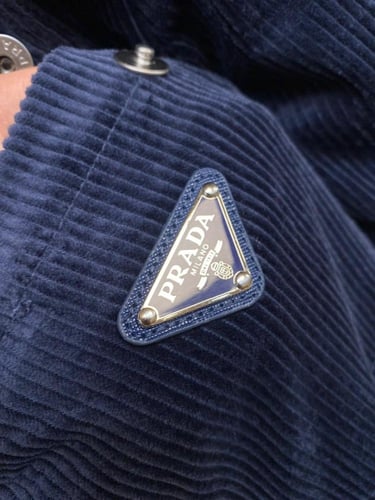 جاكيت برادا