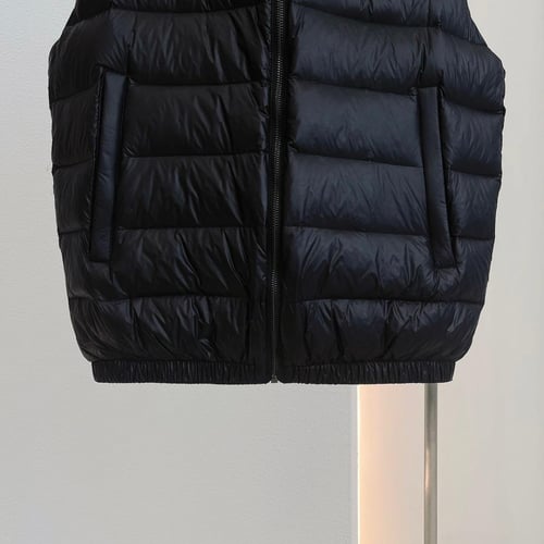 جاكيت برادا