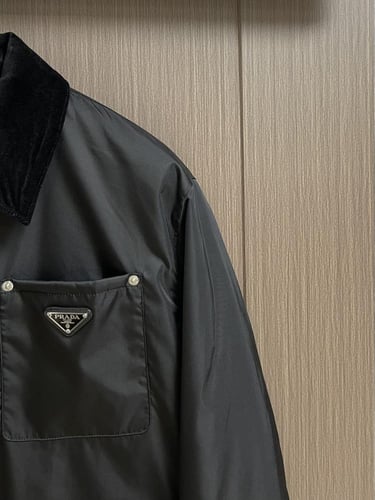 جاكيت برادا