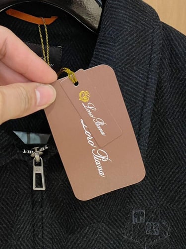 جاكيت لوربيانا