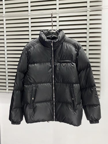 جاكيت برادا