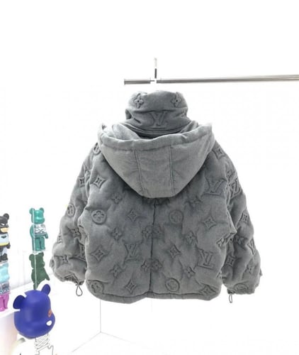 جاكيت LV