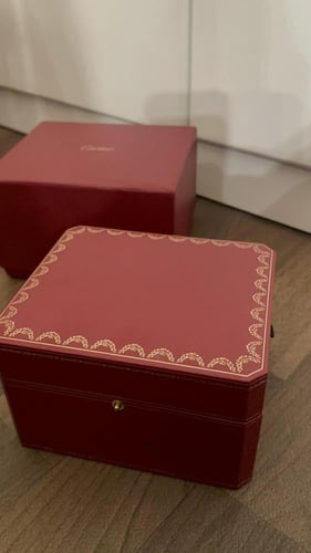 ساعة "سانتوس دو كارتييه"