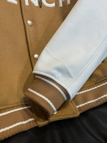 جاكيت جفنشي