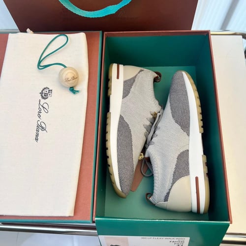 حذاء لوربيانا